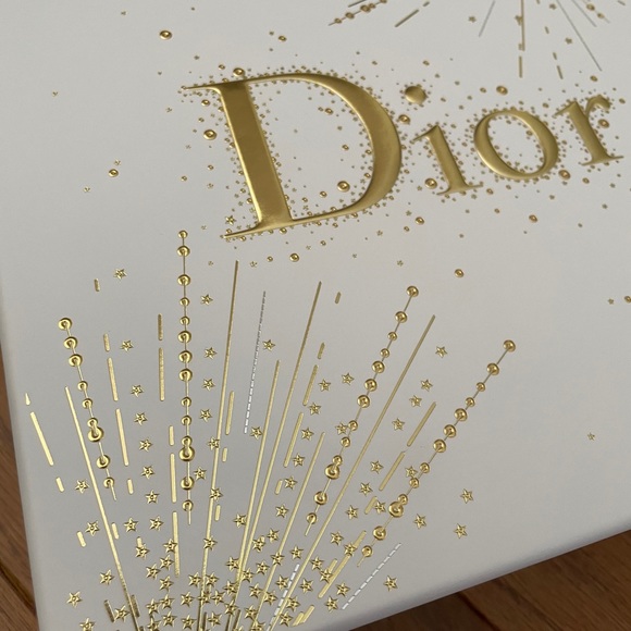 DIOR Decorative Storage Keepsake Gift Box - Picture 12 of 13
